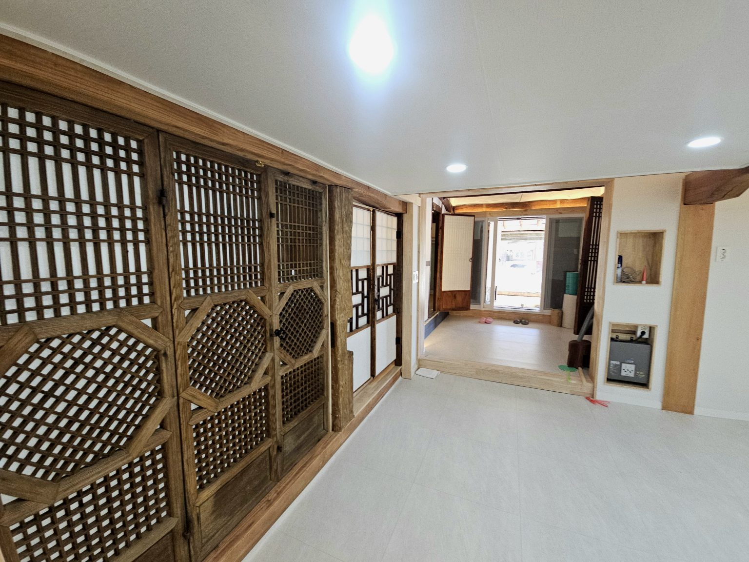 경주 리모델링 거실과 대청마루 마감 사진