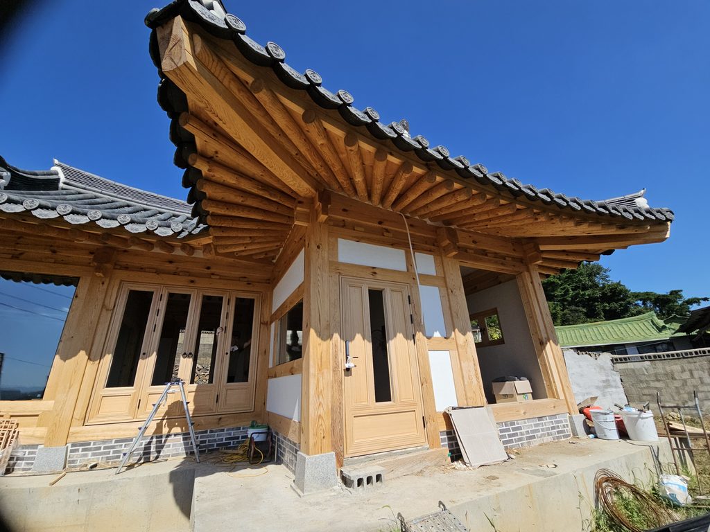 한옥 공사비가 달라지는 이유, 같은 평수라도 견적이 다른 까닭 | 한옥을짓다 도민도리1 1 2 1024x768